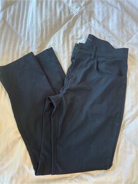 TravisMathew Black Stretch Performance Pants NWOT